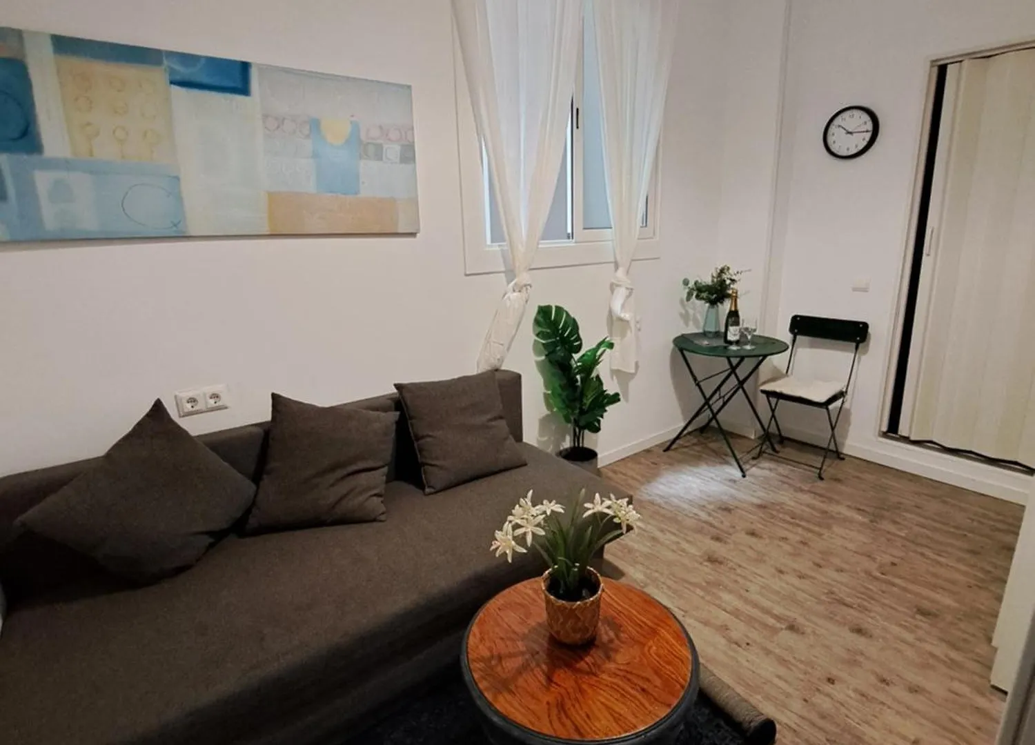 Barcelona Central Apartments
