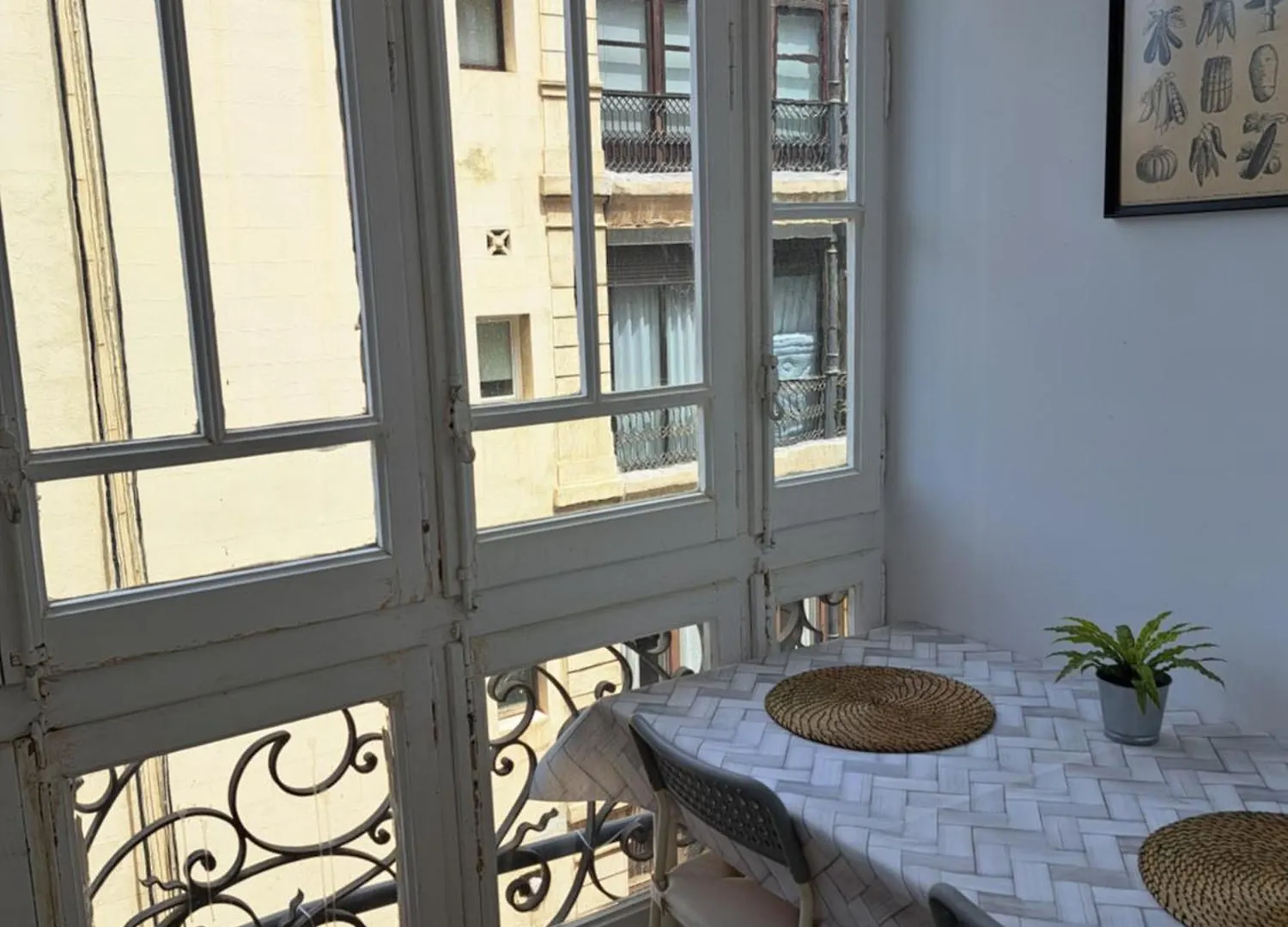 Barcelona Central Apartments
