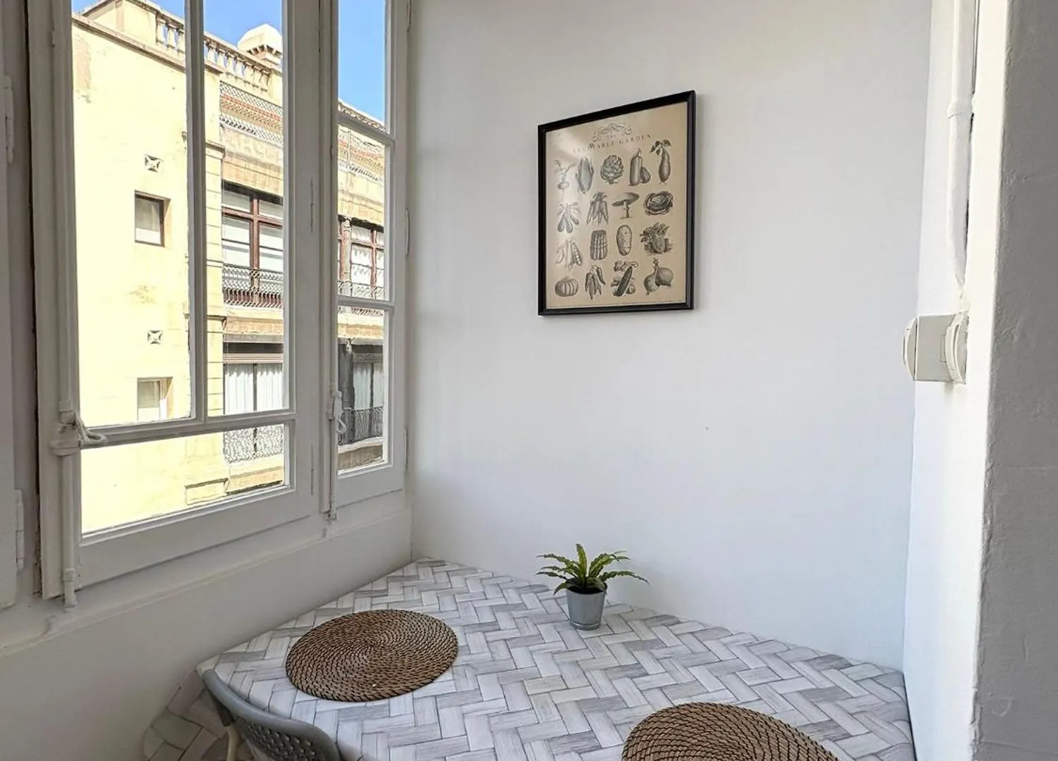 Barcelona Central Apartments