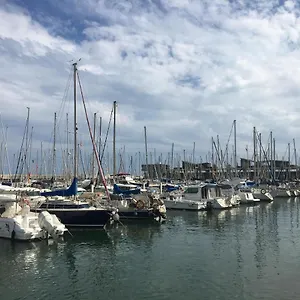Bateau-hôtel Boat, Badalona