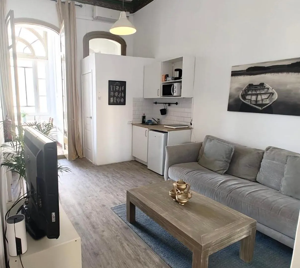 Barcelona Central Apartments 0*,