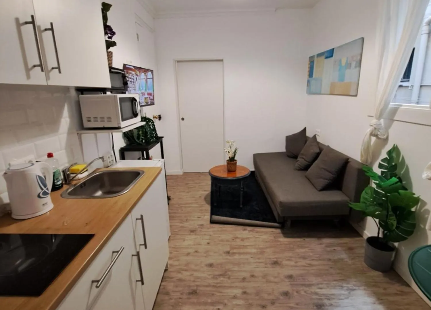 Barcelona Central Apartments